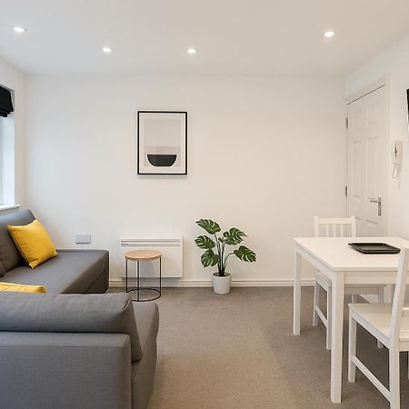 6 Person Apartment In City Centre Cardiff Luaran gambar