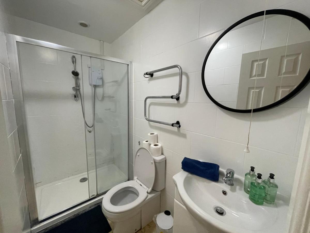 6 Person Apartment In City Centre Cardiff Luaran gambar